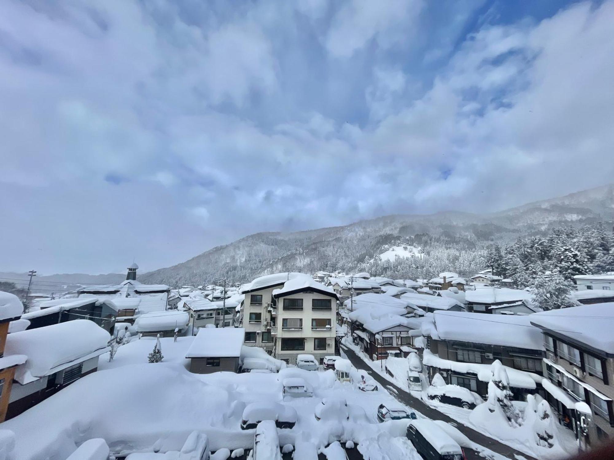 Отель Bamboo-Hill Нодзаваонсен Экстерьер фото
